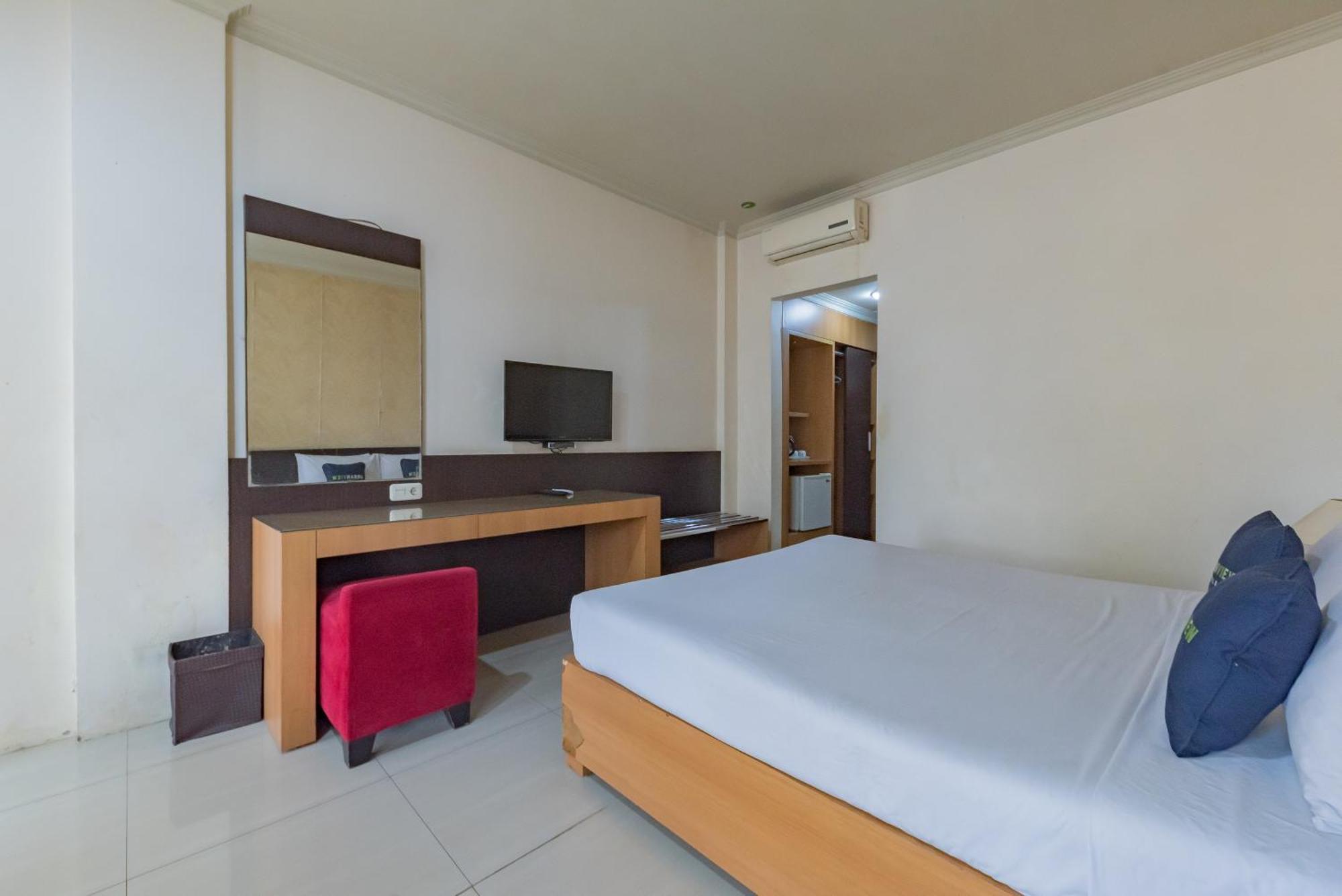 Urbanview Hotel Crown Tasikmalaya By Reddoorz Eksteriør bilde