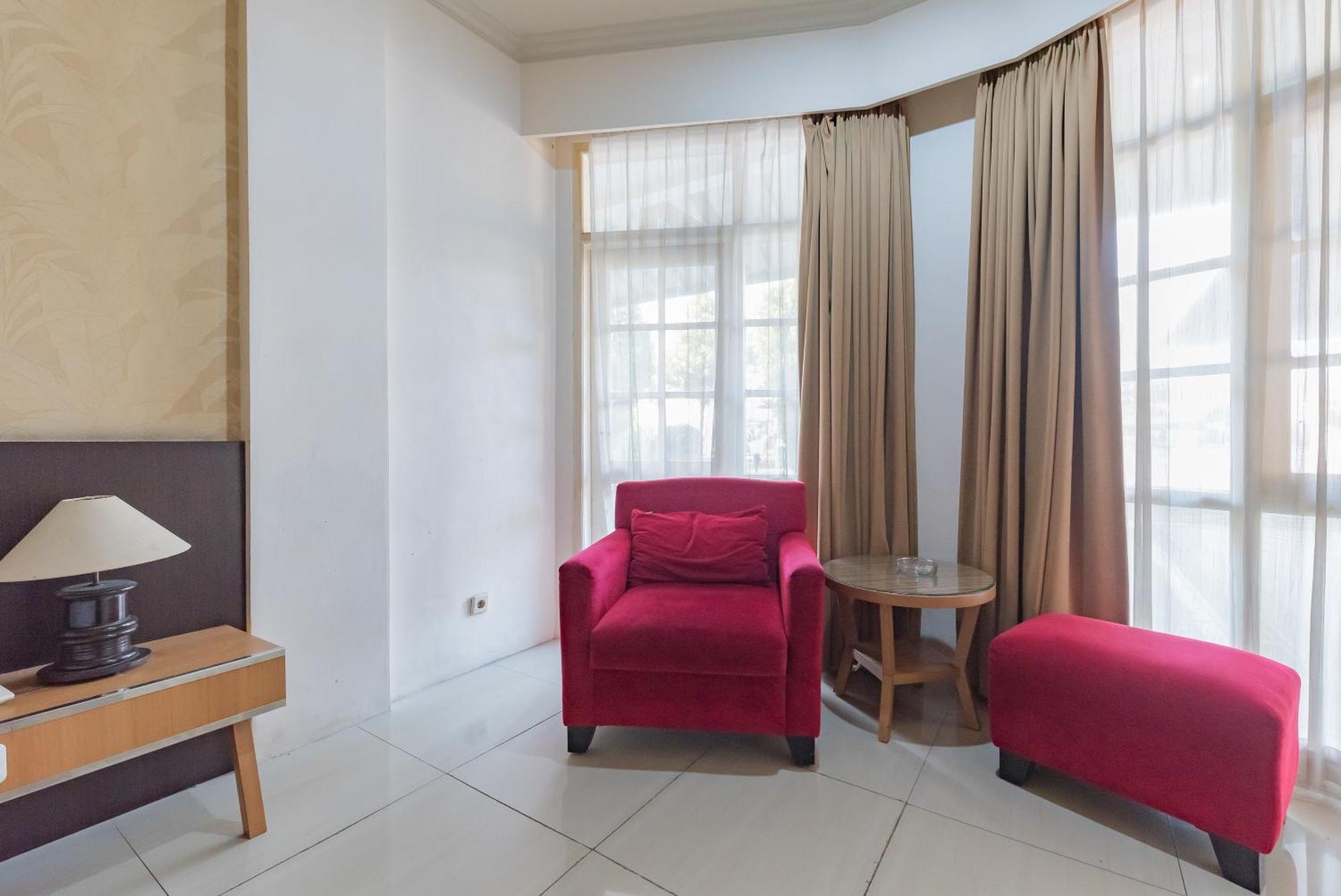 Urbanview Hotel Crown Tasikmalaya By Reddoorz Eksteriør bilde