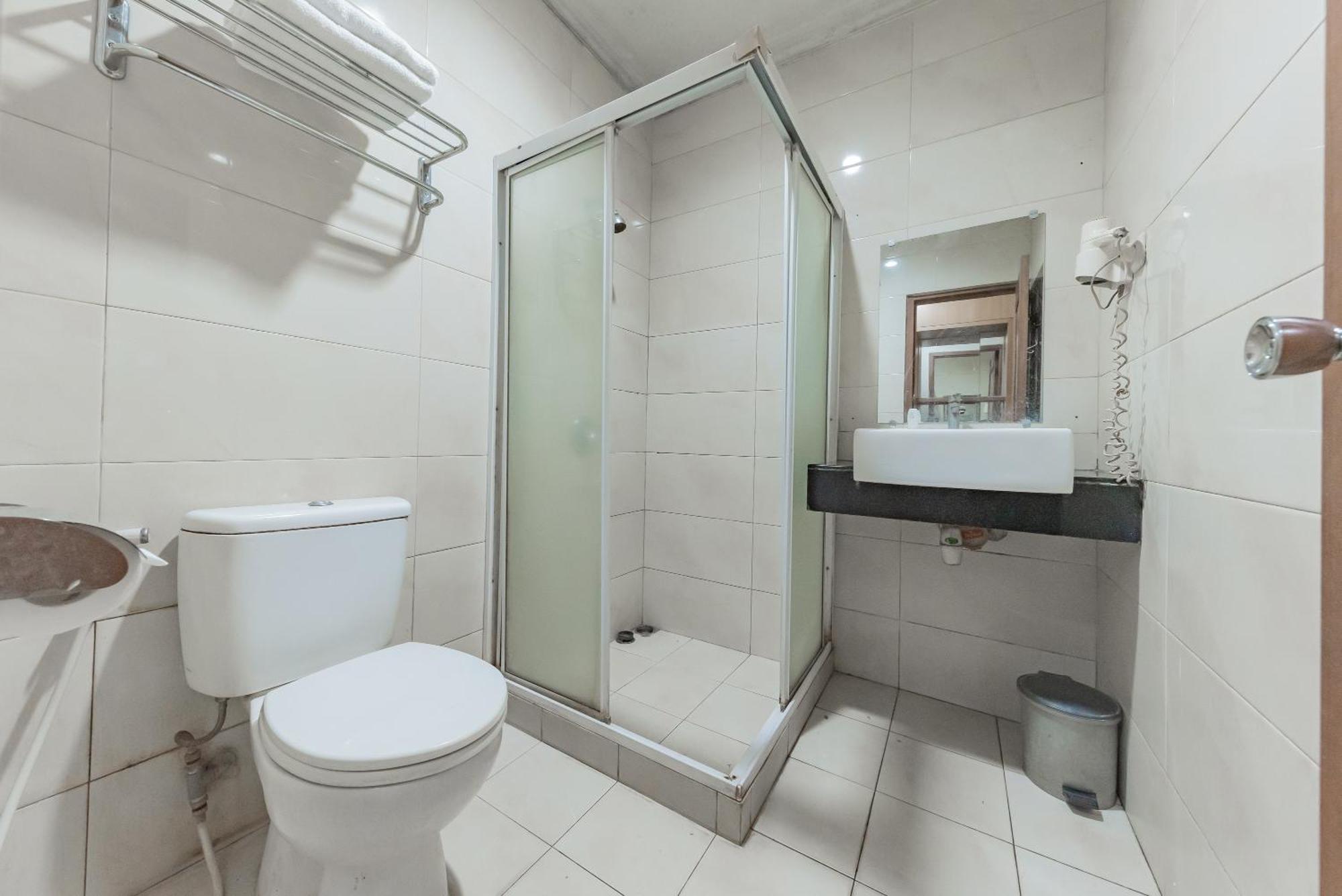 Urbanview Hotel Crown Tasikmalaya By Reddoorz Eksteriør bilde
