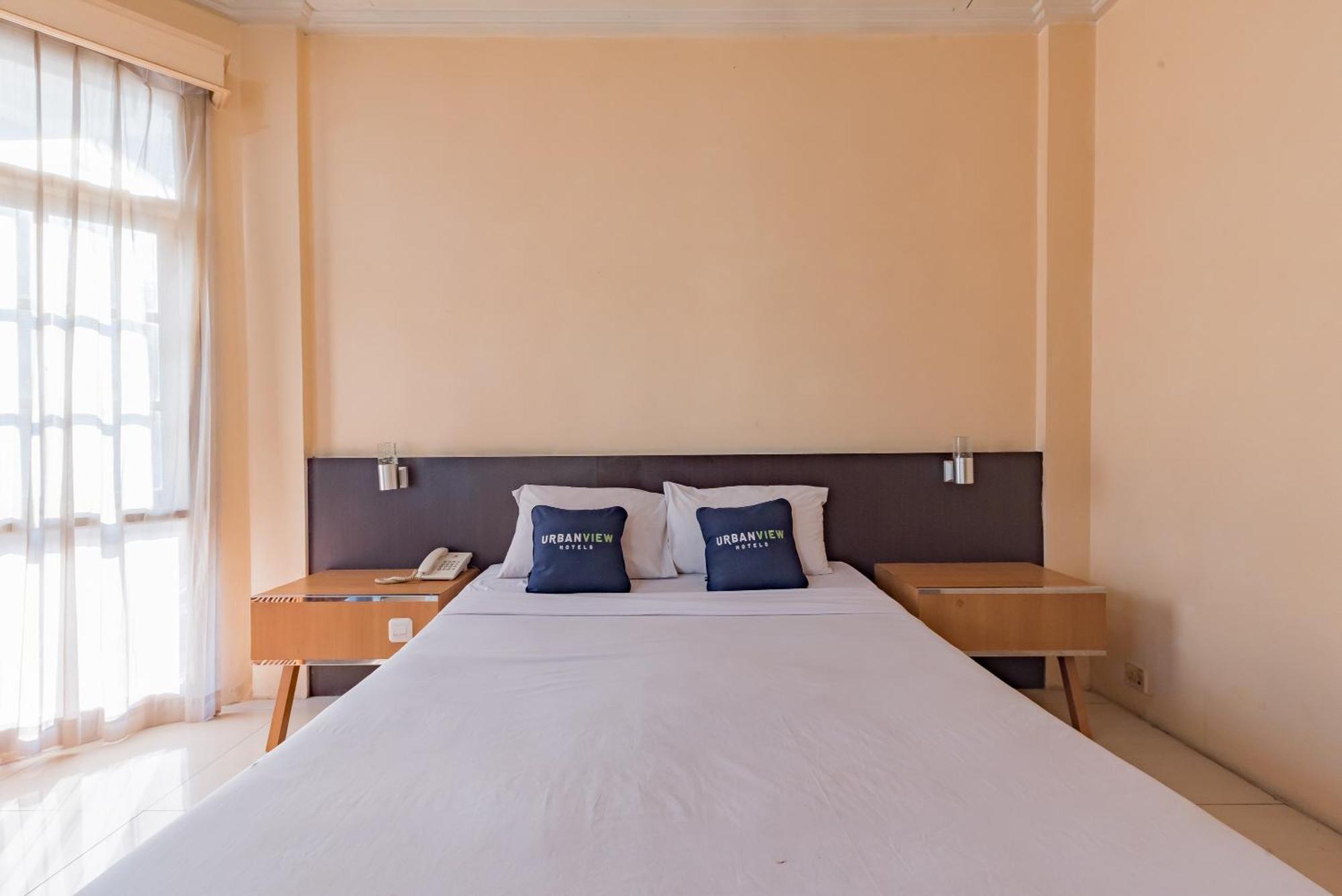 Urbanview Hotel Crown Tasikmalaya By Reddoorz Eksteriør bilde