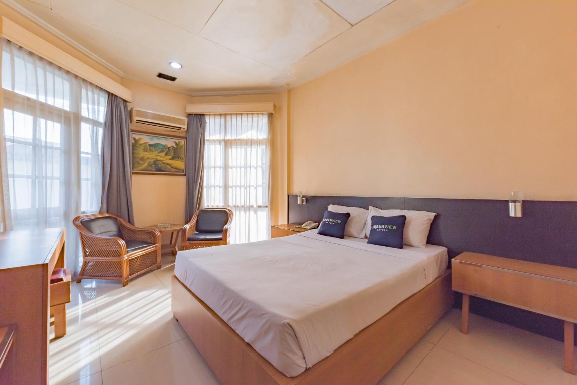 Urbanview Hotel Crown Tasikmalaya By Reddoorz Eksteriør bilde