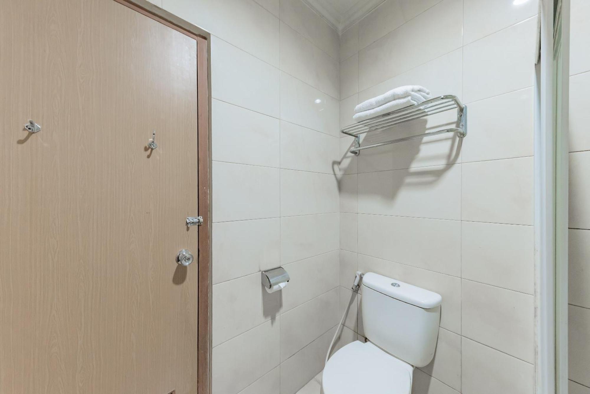 Urbanview Hotel Crown Tasikmalaya By Reddoorz Eksteriør bilde